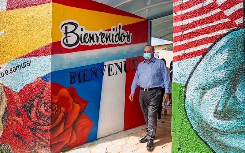 Ibaneis garante que a educação do DF “está mudando”