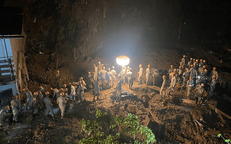 Tragédia em Petrópolis provocou até agora 171 mortes