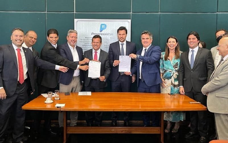 Deputado e ministro assinam ficha no Progressistas