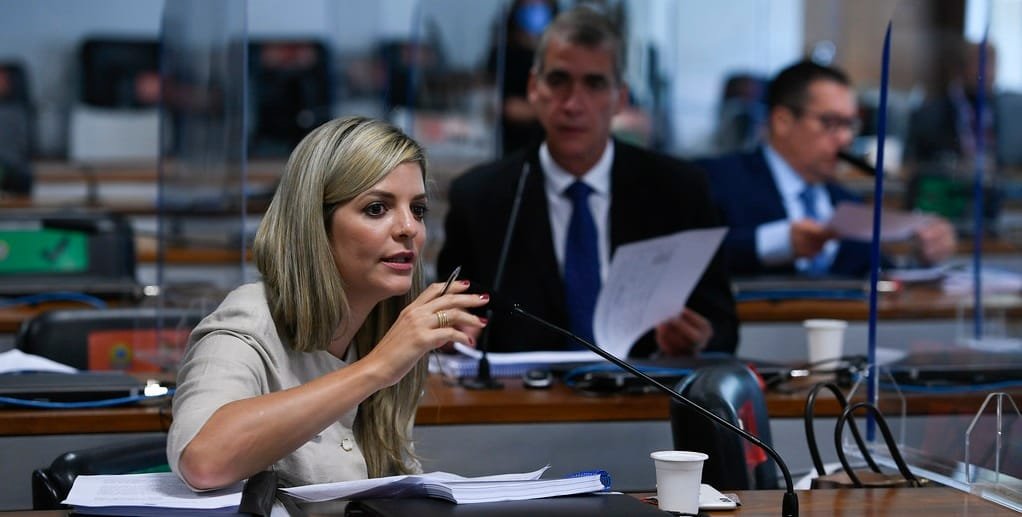 Fabiane Pereira de Oliveira é a relatora da comissão de juristas que vai propor o anteprojeto da nova lei do impeachment/Edilson Rodrigues/Agência Senado
