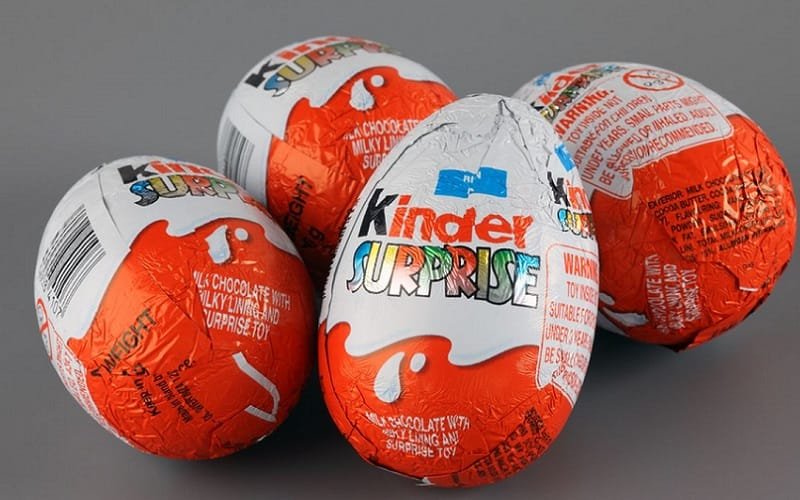 Identificado surto de bactéria em lote de chocolate Kinder
