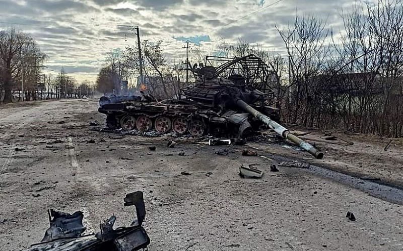 Ucrânia guerra tanque destruído Misto Brasília