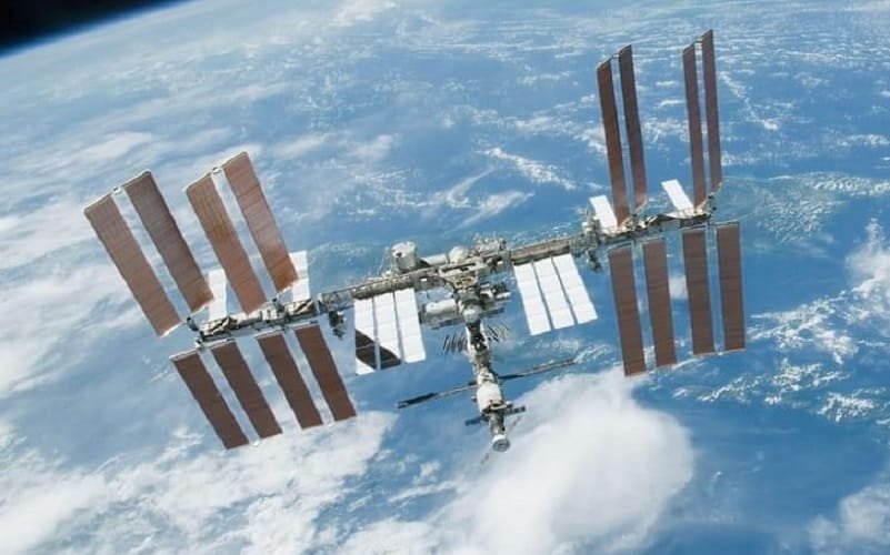 Cápsula da Boieng chegou na Estação Espacial Internacional