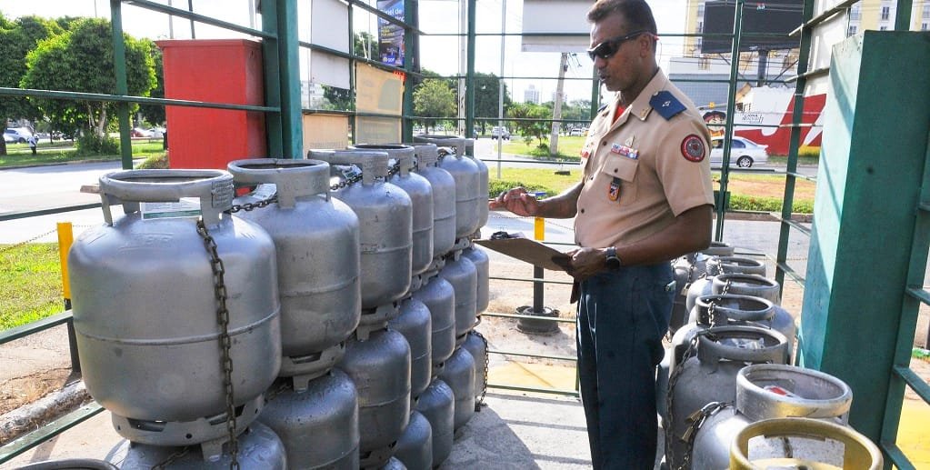 Gás de cozinha fiscalização Bombeiros Misto Brasília