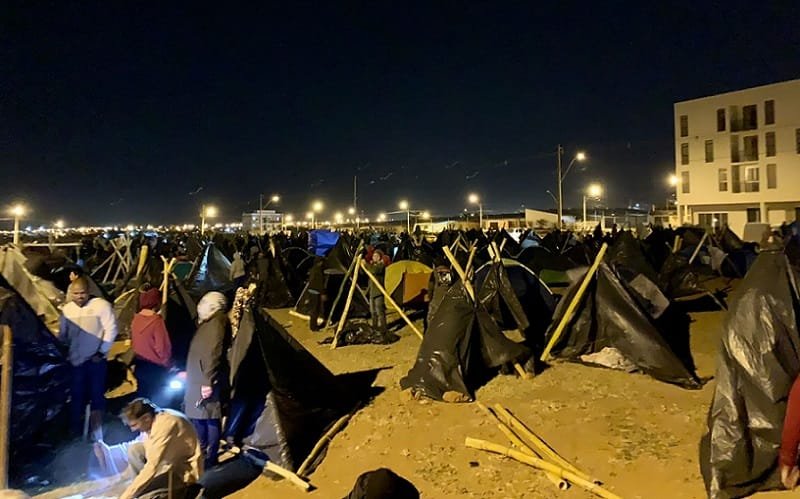 Famílias ocupam na madrugada área no Sol Nascente