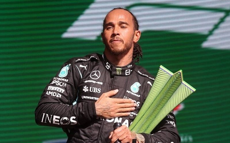 Câmara concede o título de cidadão honorário a Lewis Hamilton