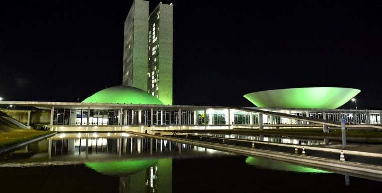Congresso de verde para celebrar a Copa Feminina de 2027