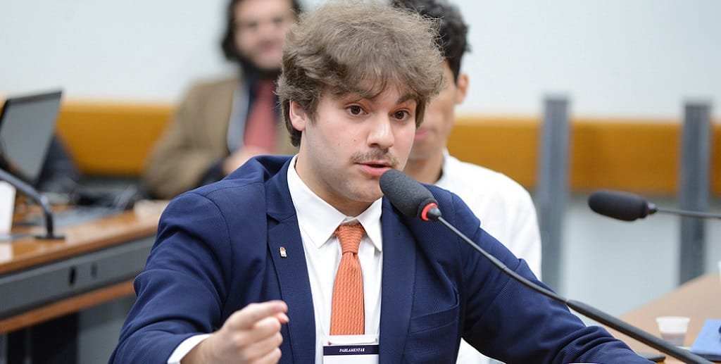 Luca é um dos 197 estudantes da Universidade de Brasília que estão aprendendo sobre a vida parlamentar no projeto Politeia/Wesley Amaral/Câmara dos Deputados