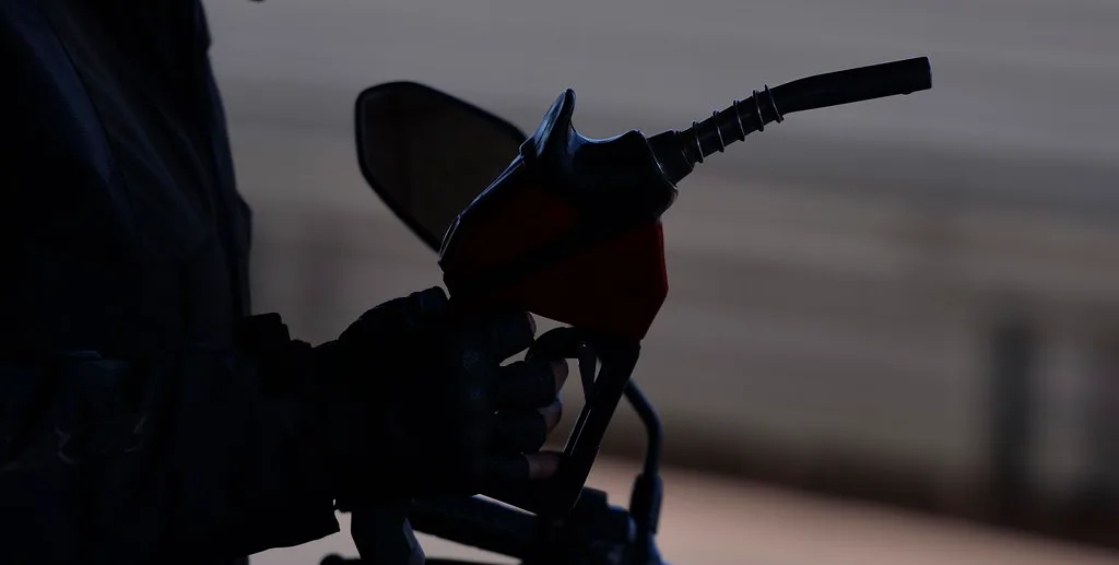 Operação para investigar aumentos abusivos de combustíveis