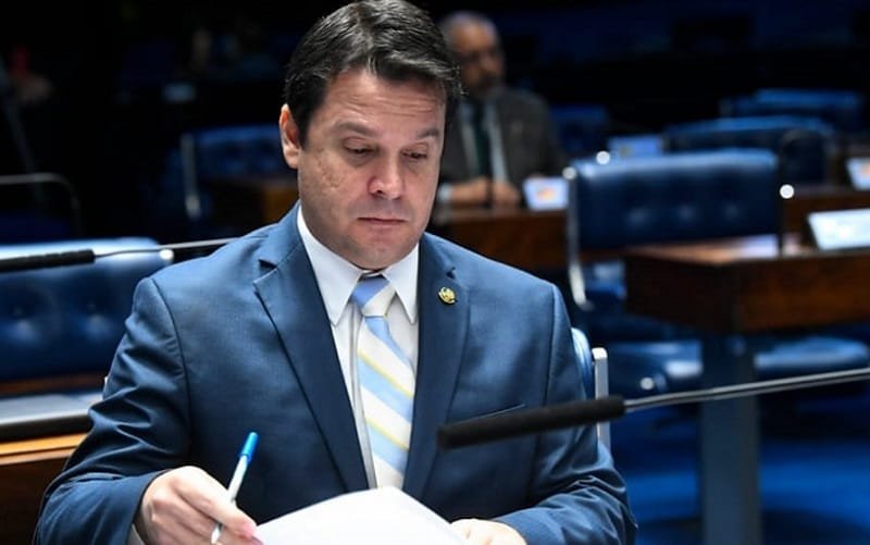 União não aceita exigência de Reguffe e decide apoiar Ibaneis