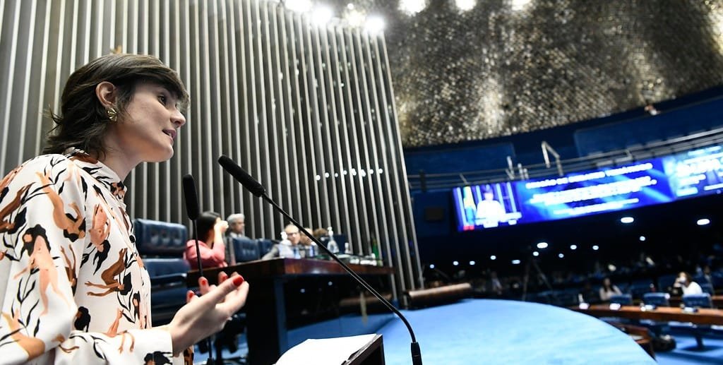 Mônica Sodré, da Rede de Ação Política pela Sustentabilidade, debate sobre desafios climáticos no plenário do Senado/Geraldo Magela/Agência Senado
