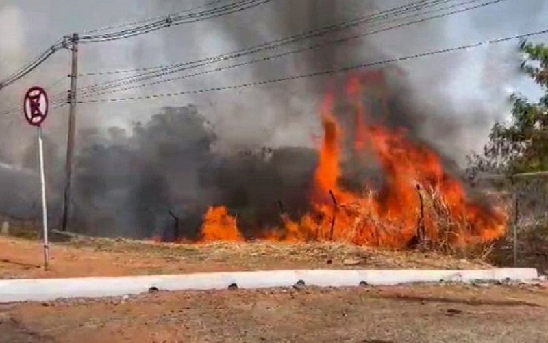 Queimada linha elétrica DF Misto Brasília