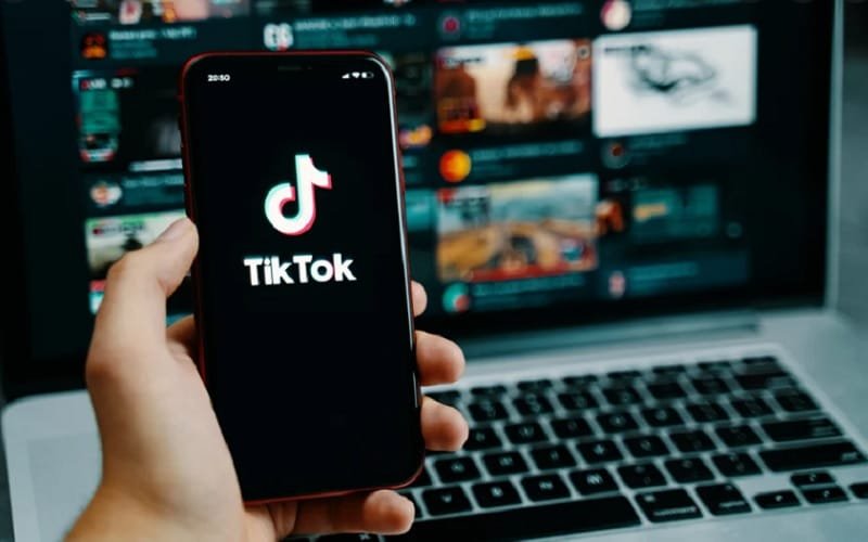 Rede social TikTok Misto Brasília