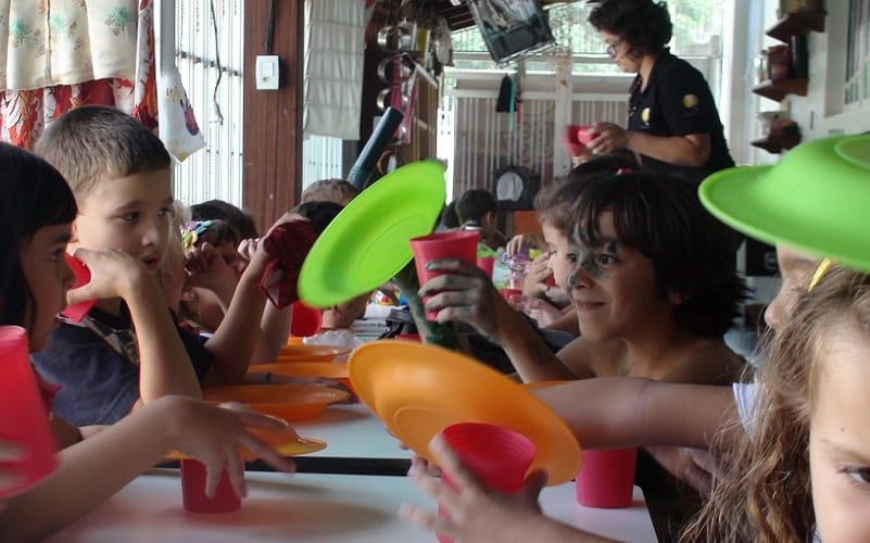 Colônia de férias vai ter teatro, artes, cultura e lazer
