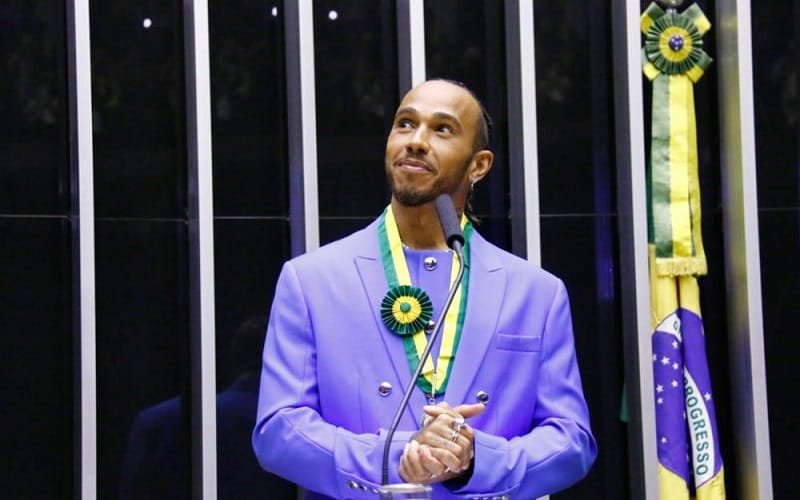 Lewis Hamilton Câmara medalha Misto Brasília