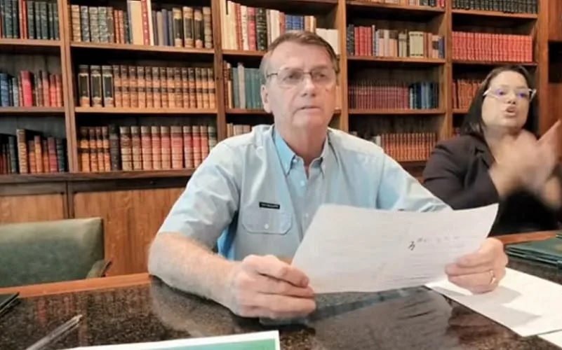 Ministro nega revisão de horários para filhos de Bolsonaro