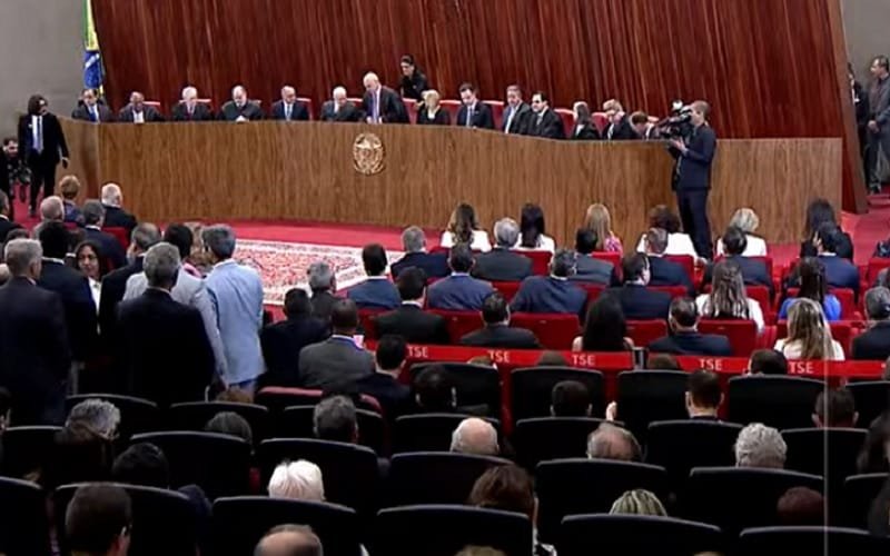 Alexandre de Moraes destaca o combate ao radicalismo