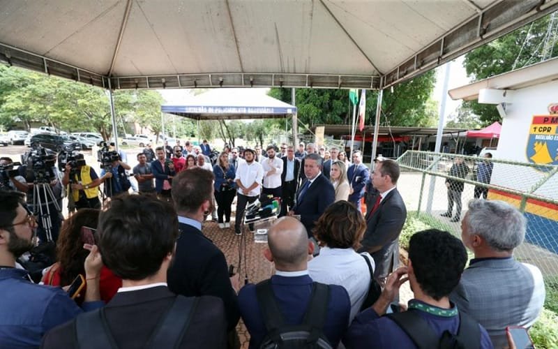 Celina Leão Batalhão da PM visita Misto Brasília