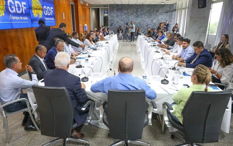 Reunião administradores regionais Ibaneis Rocha Misto Brasília