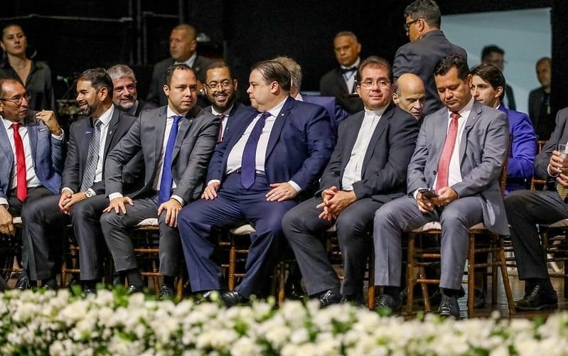 GDF secretários empossados Misto Brasília