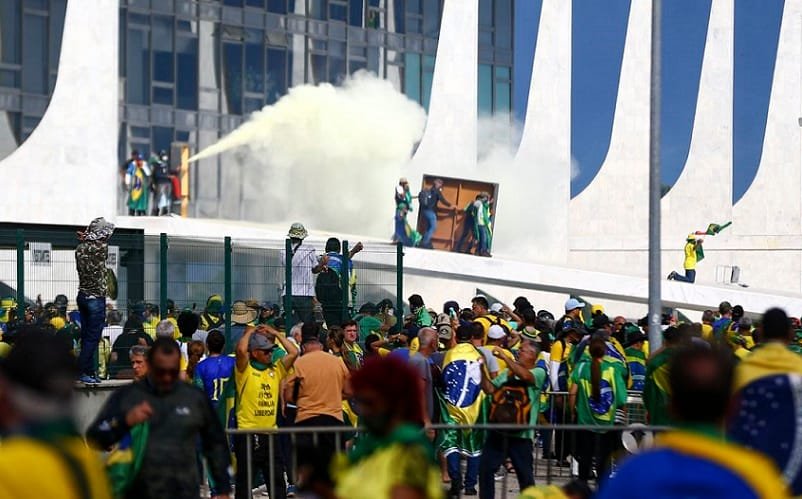 Invasão Brasília golpistas terroristas Misto Brasília