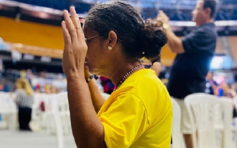 Rebanhão reúne centenas de devotos na Arena Nilson Nelson