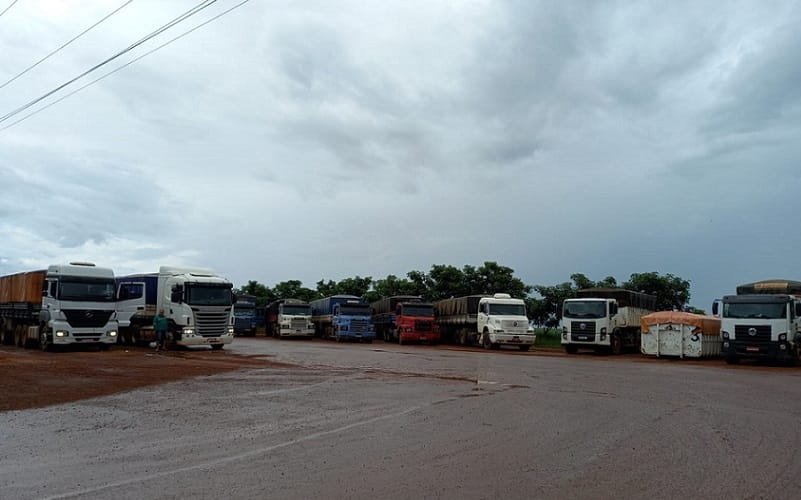 Caminhões PAD-DF Misto Brasília