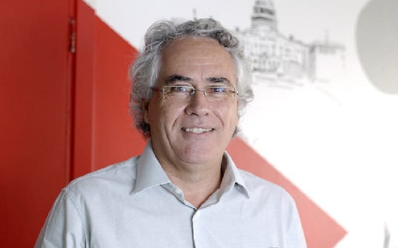 Ministro assina reajuste de 9% para os servidores federais