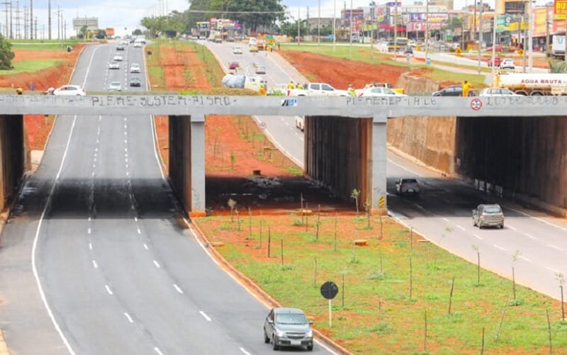 Viaduto do Recanto das Emas DF Misto Brasília