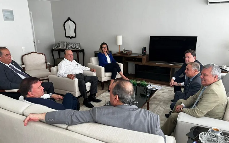 Bancada DF com senador Omar Aziz Misto Brasília