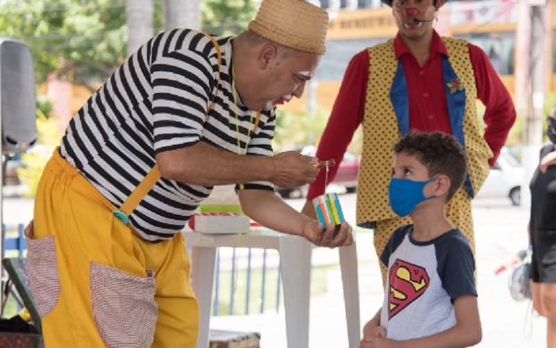 Palhaços, oficinas e músicas neste final de semana na Estrutural
