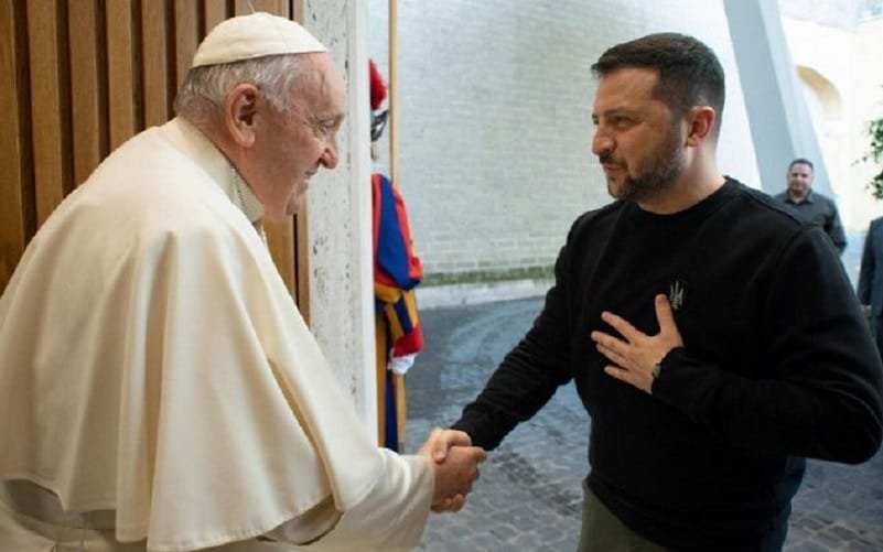 Papa Francisco e Volodomyr Zelensky Misto Brasília