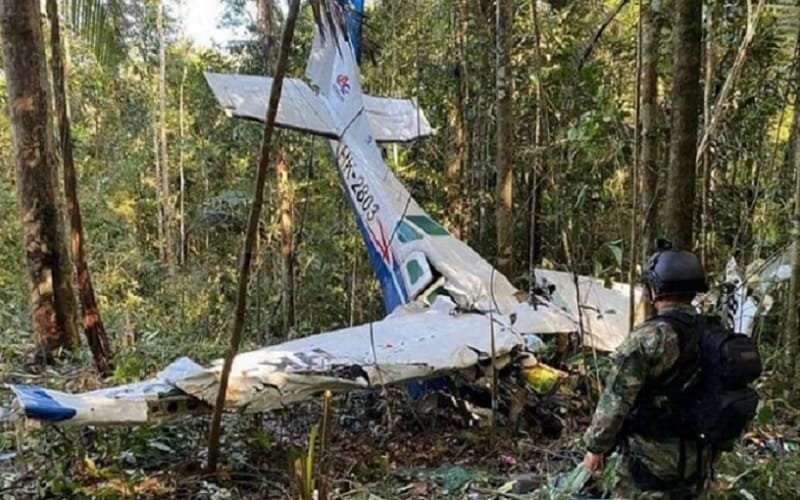 Avião acidente selva Colômbia Misto Brasília