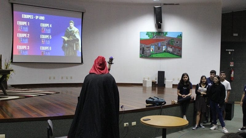 Professor usa RPG para avaliar desempenho dos alunos