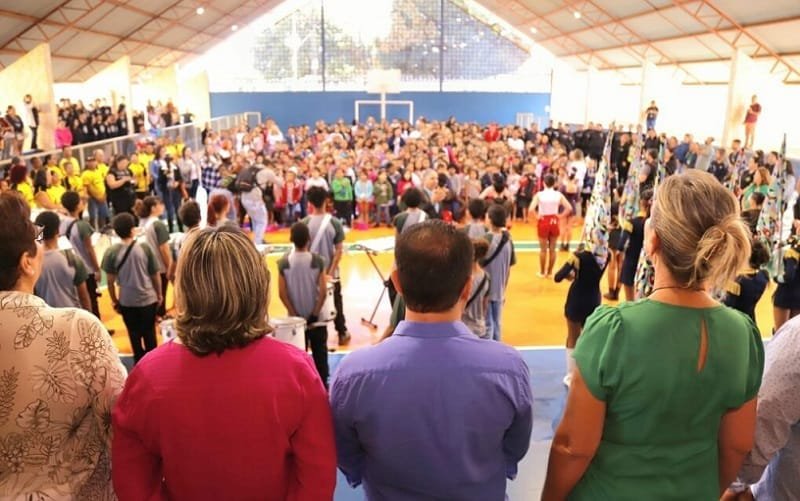 Valparaíso de Goiás evento escola Misto Brasília