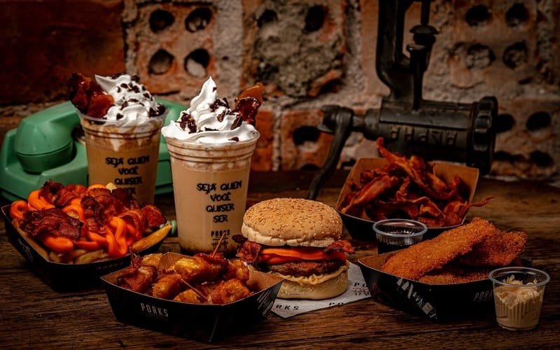 Comida pratos a base de bacon Misto Brasília