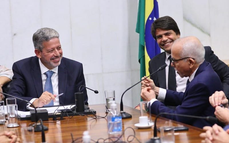 Arthur Lira reunião com prefeitos Misto Brasília