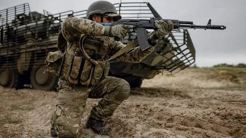 EUA suspende envio de armas para a Ucrânia