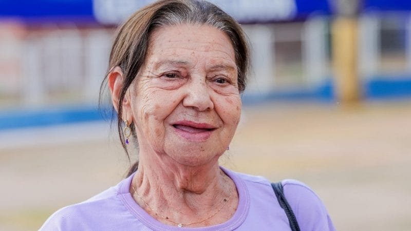 Alda Feliciano frequenta o Balneário Veredinha, em Brazlândia, e tem acompanhado o programa Adote uma Praça/Joel Rodrigues/Agência Brasília