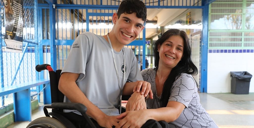 Inclusão Sabrina e Ruan Maciel mãe e filho Misto Brasília