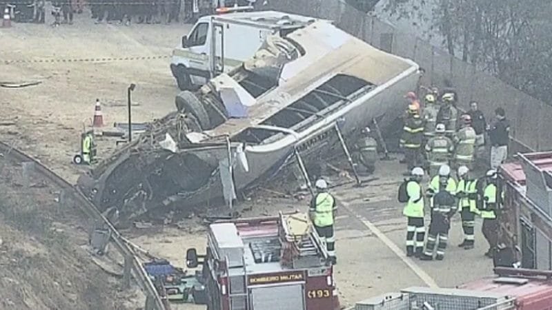 Ônibus com torcedores do Corinthians não tinha registro