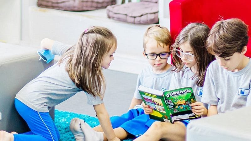 Começou a avaliação do material didático pelo MEC