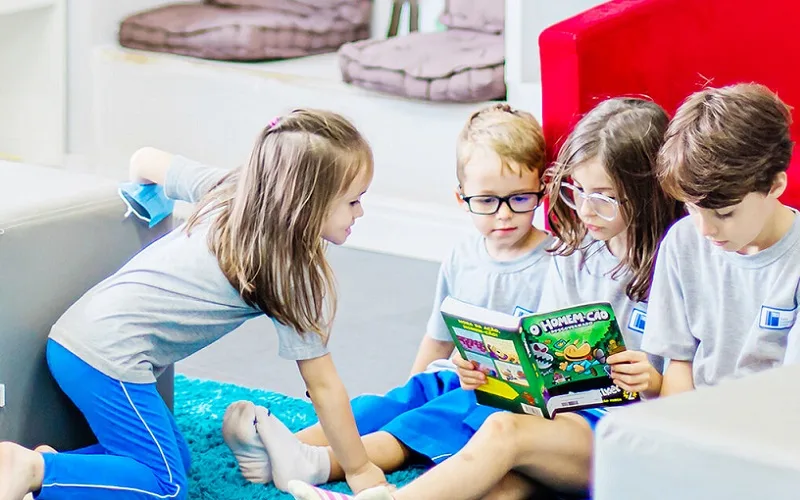 Começou a avaliação do material didático pelo MEC