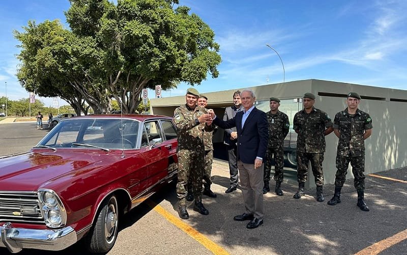 Carro Galaxie JK Paulo Octávio Misto Brasília