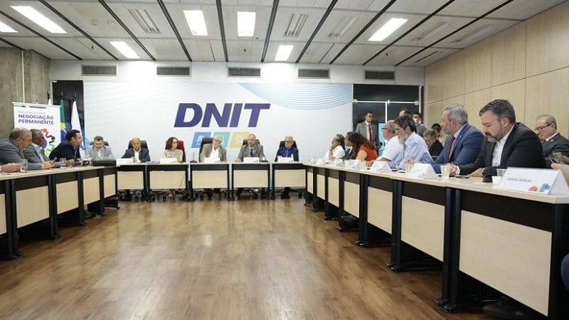 Governo não apresenta proposta de reajuste para 2024 e frustra servidores