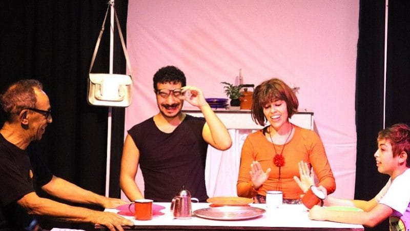 História familiar na peça infantil no Teatro Sesc no Gama