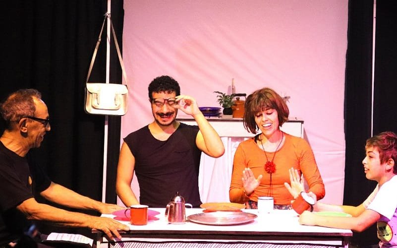 Teatro peça Avô Arvore Menino Pássaro Misto Brasília