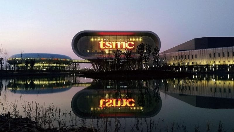 Guerra dos chips e a economia da desatenção