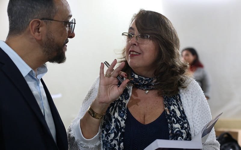 Professora Elaine Marcial Universidade Católica de Brasília Misto Brasília