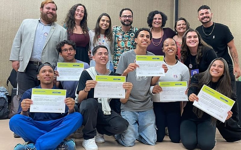 Alunos premiação escola pública Misto Brasil